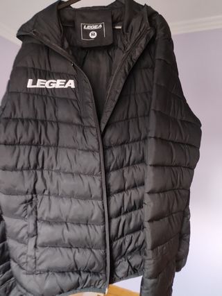 Chaqueta LEGEA negra M. Impecable