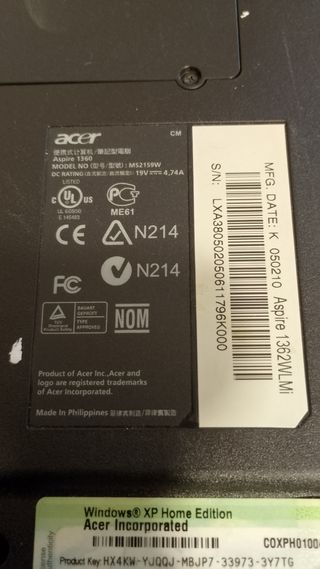 acer aspire 1360 per ricambi, si accende ma non va