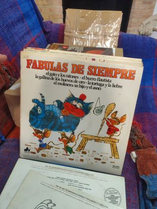 Lote 13 vinilos Cuentos Infantiles