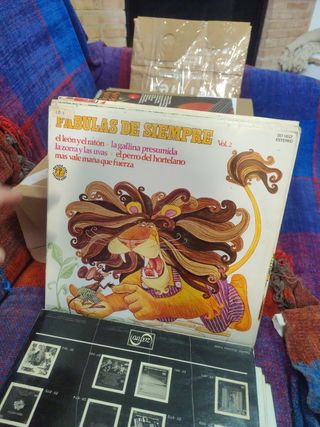 Lote 13 vinilos Cuentos Infantiles