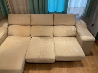 Sofa de tres plazas mas chaise longue beige