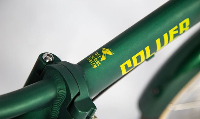 Coluer stereo plegable