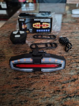 Luz para bicicleta o patinete. 