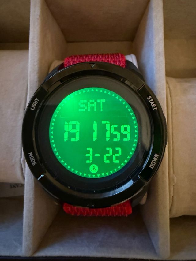 Reloj deportivo podometro y brujula