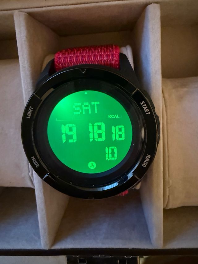 Reloj deportivo podometro y brujula