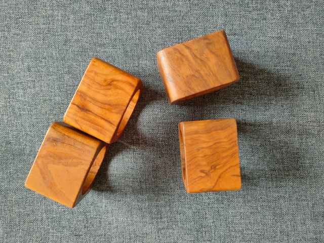 Servilleteros de madera 