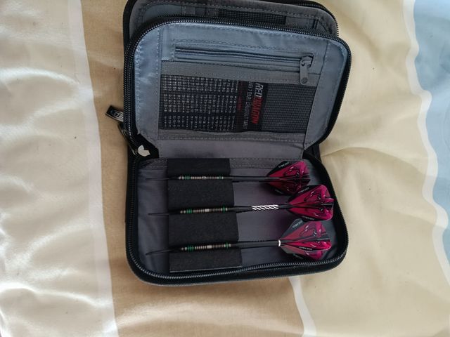 Dardos y complementos