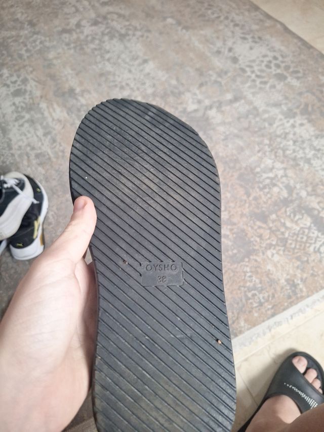 Chanclas Oysho de mujer