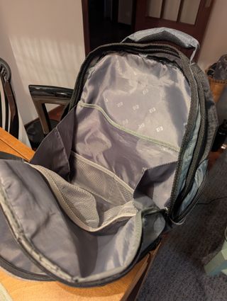 Mochila HP para Portátil con Múltiples Compartimen