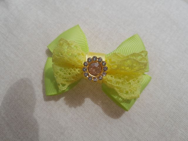 Fiocco giallo per capelli