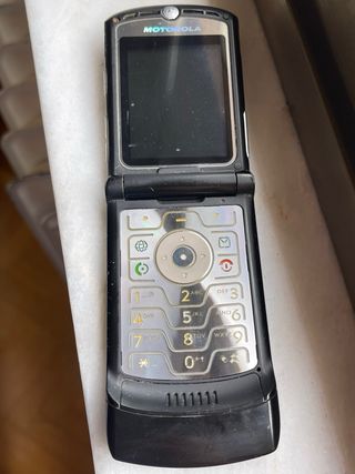 Motorola rarz v3 negro mate