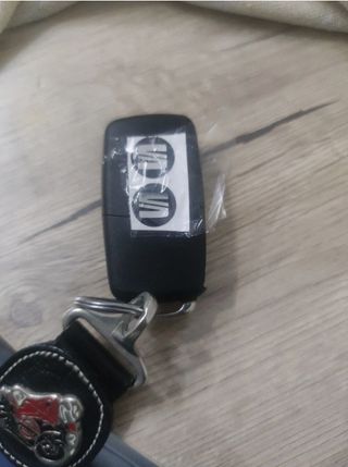 Logo Seat 14mm llave