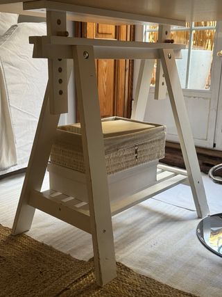 Mesa Ikea con Caballetes de Patas