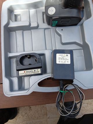 Taladro bateria Casals.