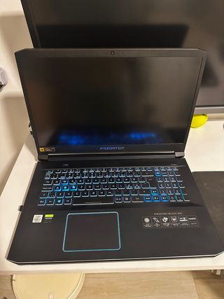 Ordenador acer predator hellios 300