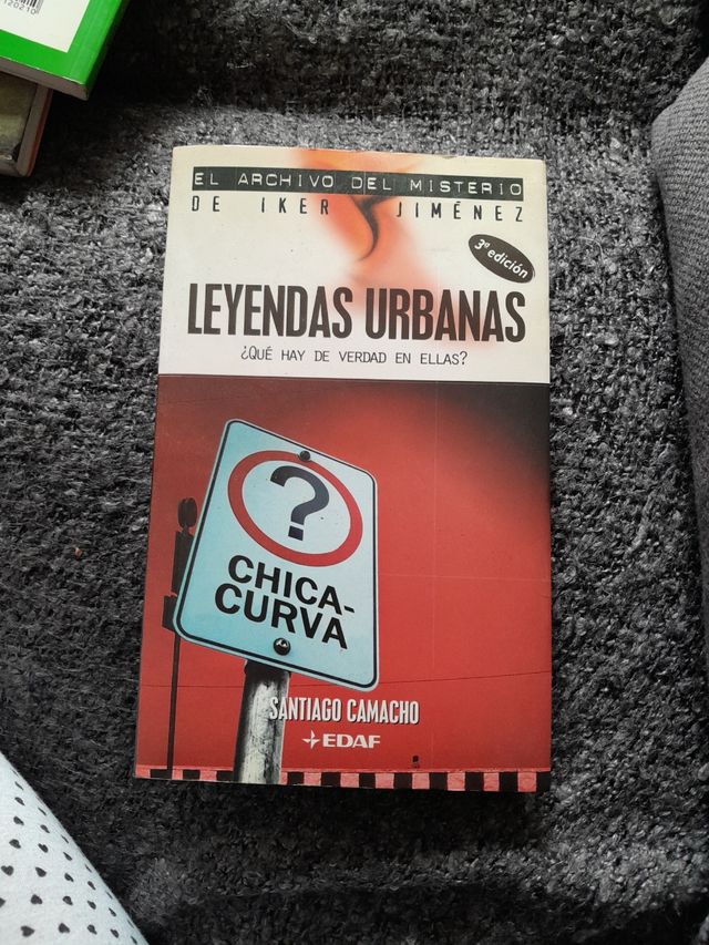 Leyendas Urbanas/ Urban Legends (Spanish Edition)