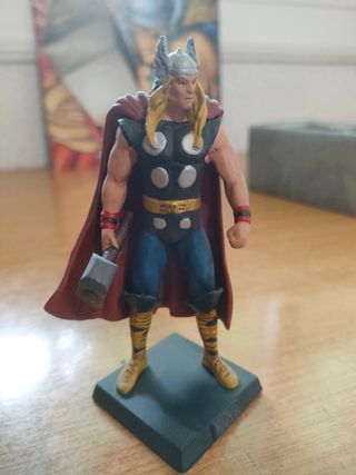 Thor. Figura Marvel