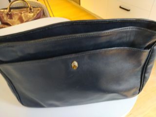 Bolso mujer hombro cuero antiguo. 