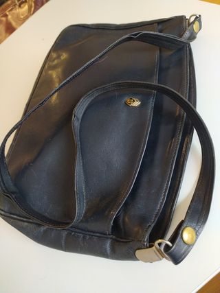 Bolso mujer hombro cuero antiguo. 