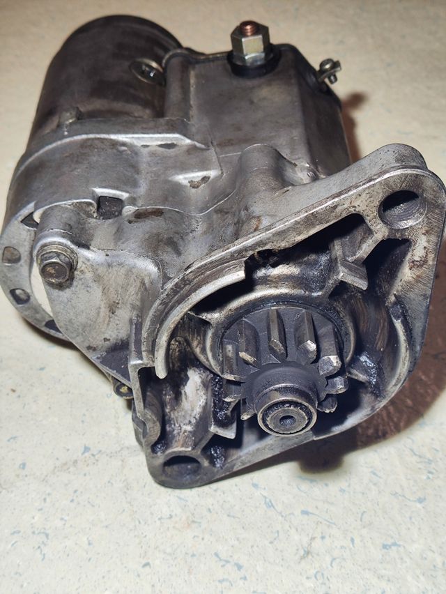 Motor de arranque Hilux 2.4D 1991