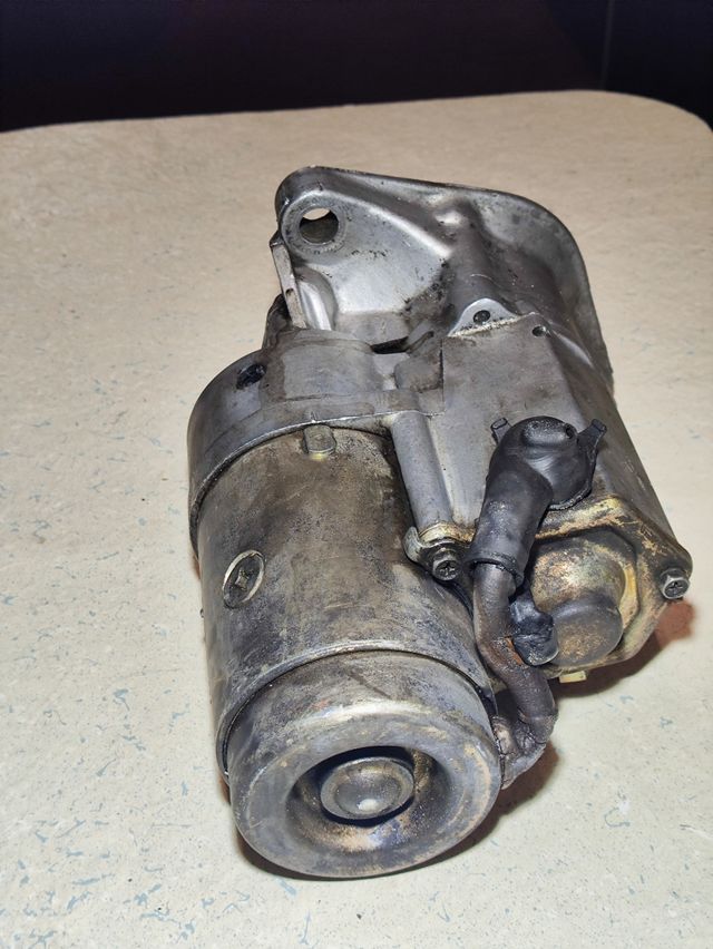 Motor de arranque Hilux 2.4D 1991
