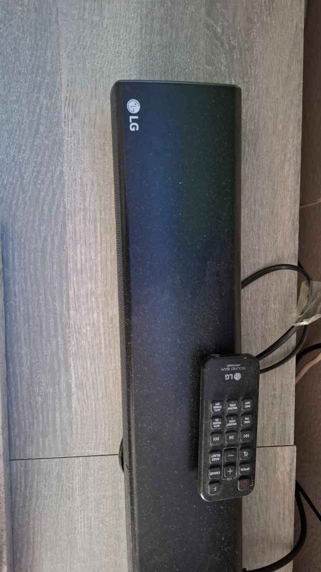 Barra de sonido LG
