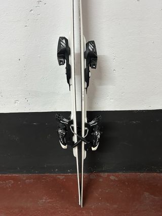 VENDO ESQUIS DE LA MARCA HEAD DE NIÑO
