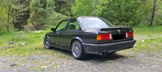 BMW 325 i E30 Mtechnics 1 Nacional