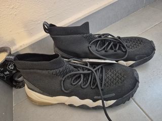 Zapato deportivo