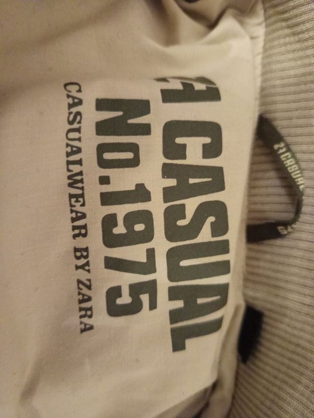 Chaqueta color beis hombre