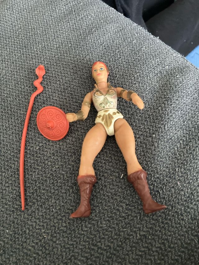 Teela masters del universo muñeco