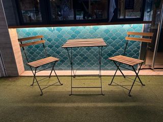 Conjunto mesa y  2 sillas jardin