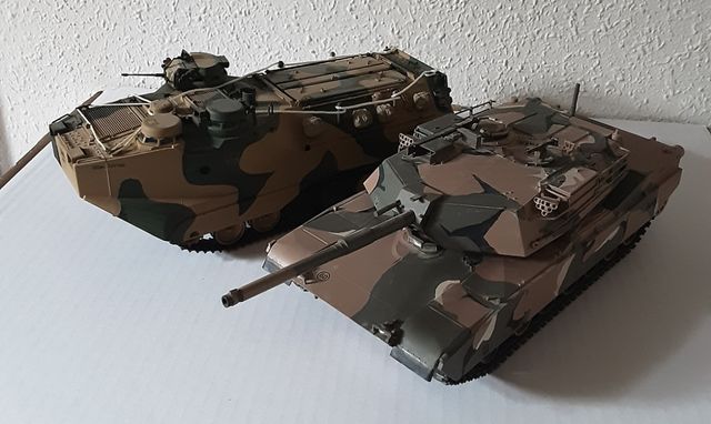 Lote 2 tanques TAMIYA 1/35 M1 Abrams y .
