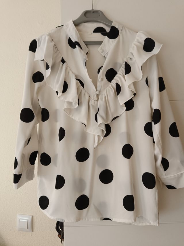 Blusa de lunares