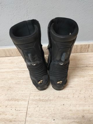 Mono dainese + botas alpinestar