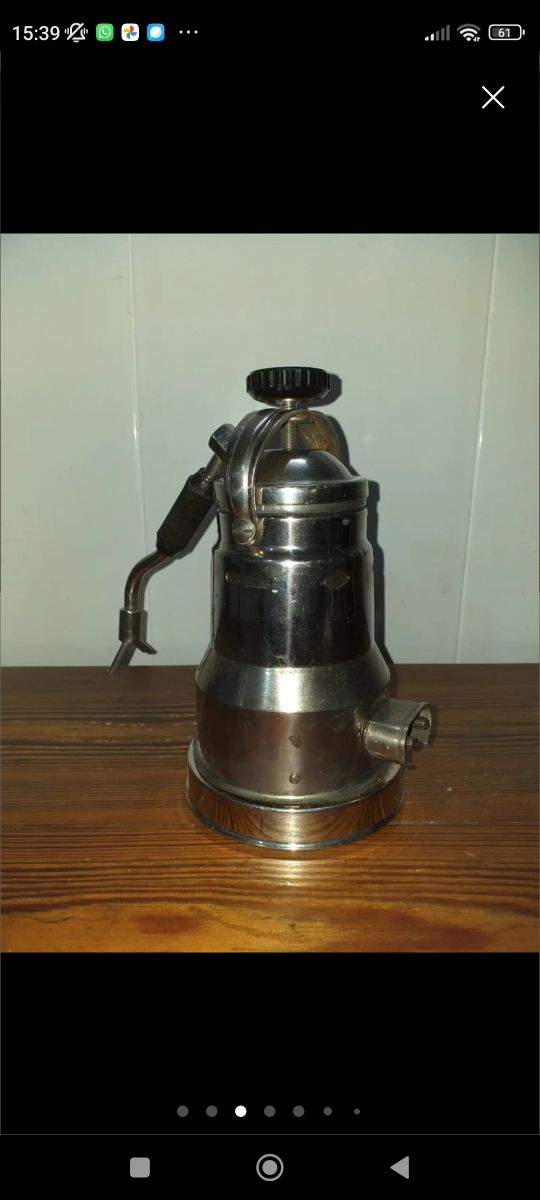 Cafetera eléctrica del siglo pasado