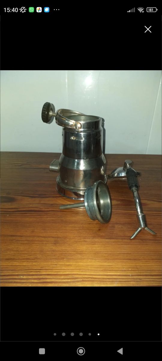 Cafetera eléctrica del siglo pasado