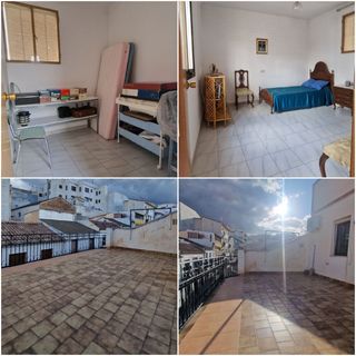 Casa con bajo comercial/cochera