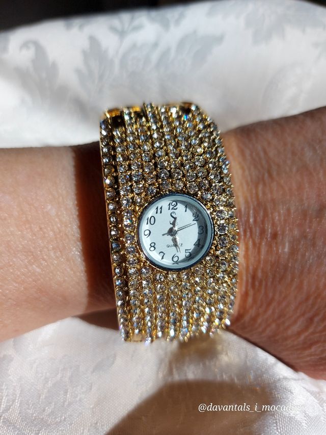 Brazalete con reloj