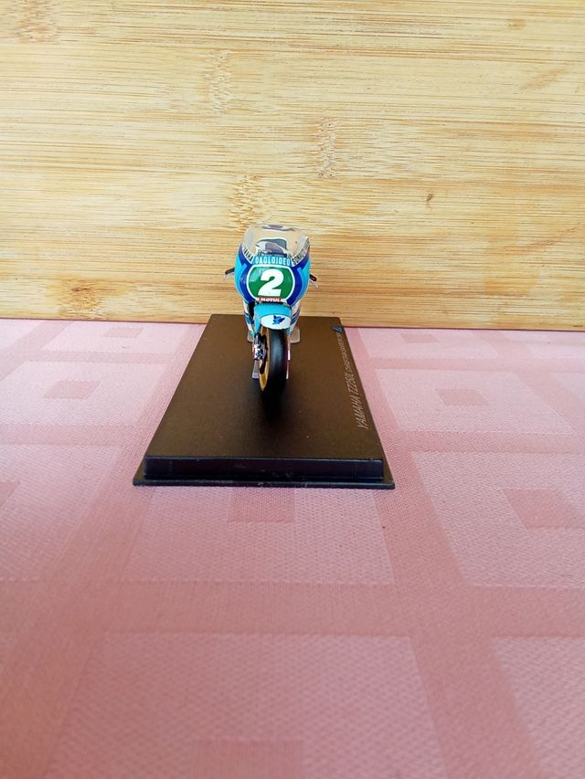 Yamaha TZ250L Christian Sarron 1984