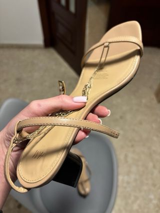 Sandalias de tacón pequeño