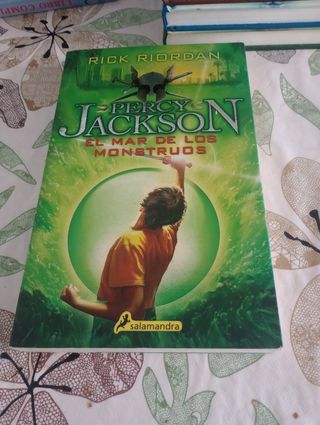 El mar de los monstruos / The Sea Of Monsters (Percy Jackson y los dioses del olimpo / Percy Jackson and the Olympians) (Spanish Edition)