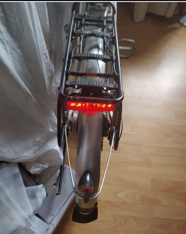 Bicicleta electrica,
Bateria portatil.