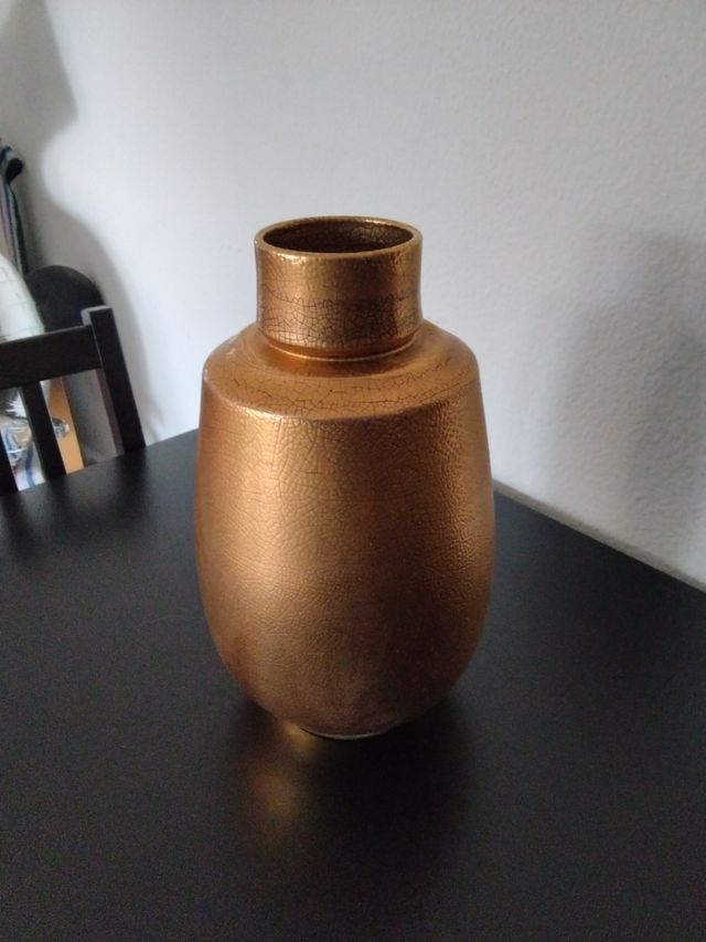 Jarrón cerámica dorado