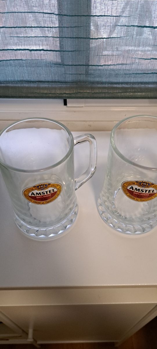 JARRAS DE CERVEZA AMSTEL
