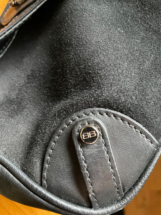 Bolso negro Balenciaga perfecto estado