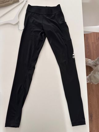 Leggins Adidas Negros.