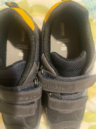 Zapatos de niño Geox talla 33