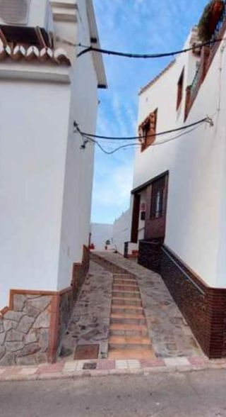 Solar Urbano En Calle Calvario 155 M2.