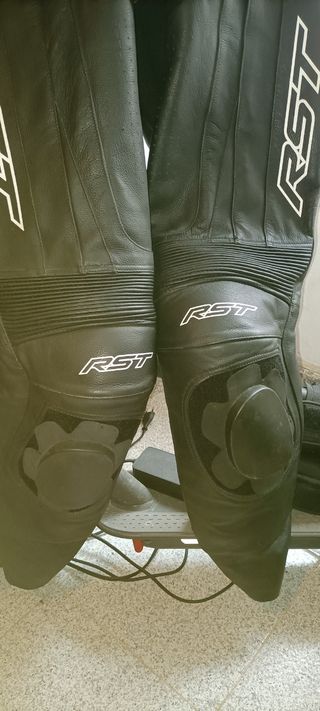 Mono de piel RST R-16